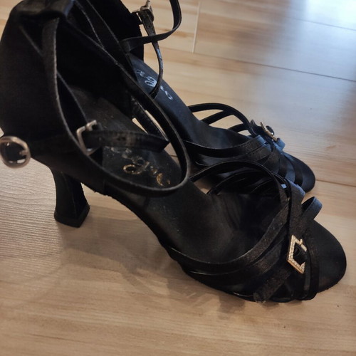 Latin dance shoes like new, black with silver details, heel height 8 cm