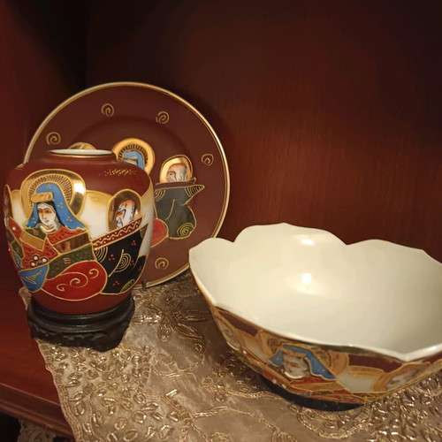 Japanese hand-painted porcelain set of 3 pieces