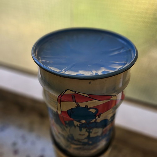 Vintage μεταλλικός τενεκές Nestlé με μπλε αρκουδάκι μεταχειρισμένος, retro 80s/90s