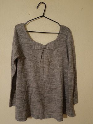 gray blouse