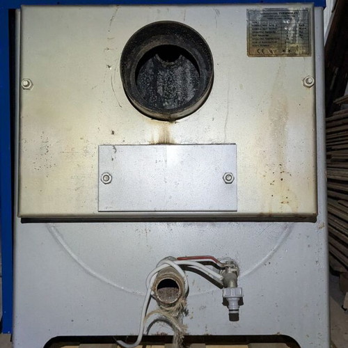 Oil Boiler like new, 33,000 kcal/h heating capacity