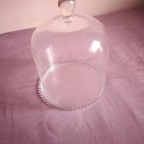 Vintage crystal cake stand with flat base like new