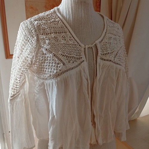 Cotton cardigan Berska like new, size Small, white