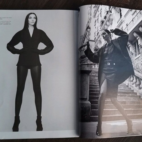 Bazaar Harper's Italia September 2023 issue with slight signs of use
