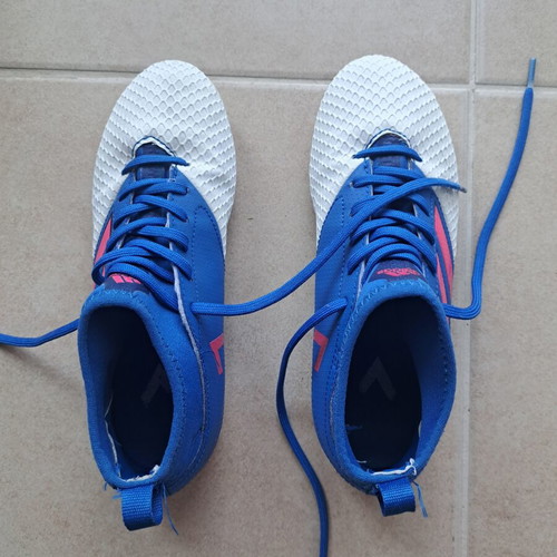 Adidas ACE 17.3 TF Junior football shoes size 36 used, white and blue