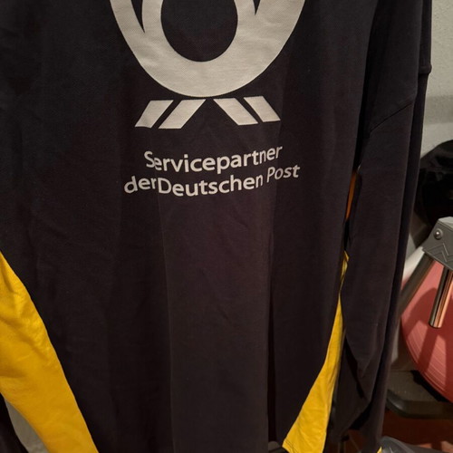 Sweatshirt XXL black and yellow like new