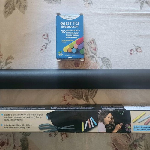 Self-adhesive blackboard like new with box of 10 colored chalks