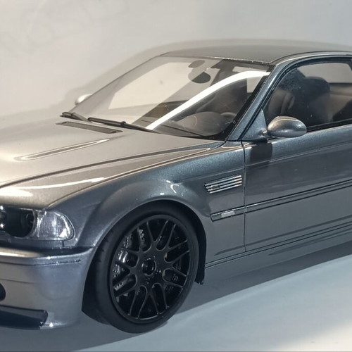BMW M3 CSL E46 1/18 Ottomobile model car