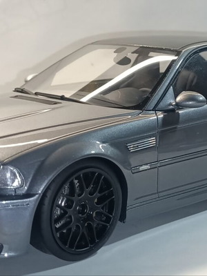 BMW M3 CSL E46 1/18 Ottomobile model car