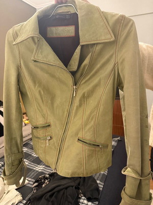 Raxevsky leather jacket in oil shade like new, Small