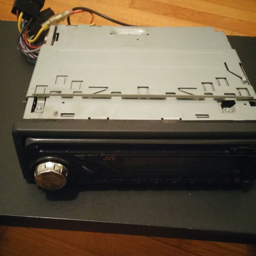 JVC KD-G322 car radio cassette player like new