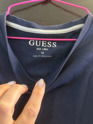 Κοντομάνικο T shirt Guess για αγόρι 12 ετών σαν καινούργιο, μπλε