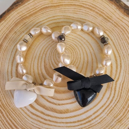 Set of 2 pearl bracelets new, white