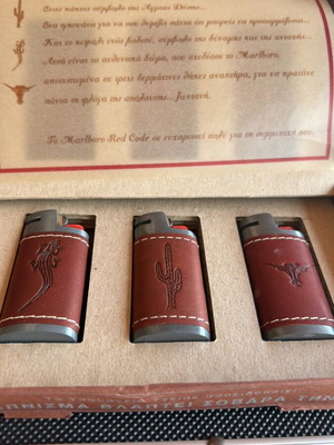 Marlboro Red Code lighter set, like new, collectible memorabilia