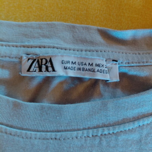 Zara green linen top with ruffles medium, like new