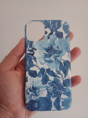 Phone case like new with blue floral design
