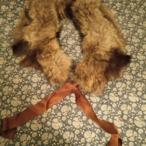Fur collar used, etol with satin ribbon
