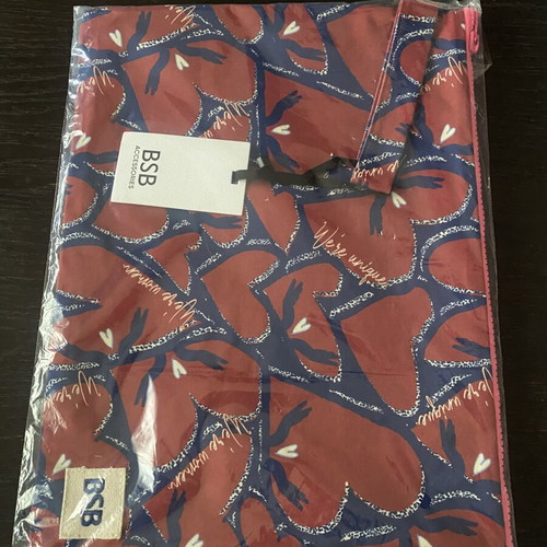 BSB Toiletry Bag new, waterproof, blue and red