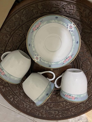 Vintage Apulum tea cup and saucer set 3 sets like new