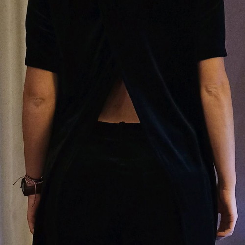 Velvet athina clo blouse like new, black