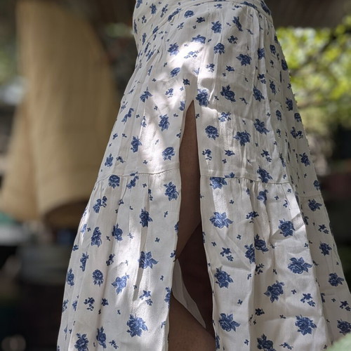 Sezane skirt used, floral, white, size XS