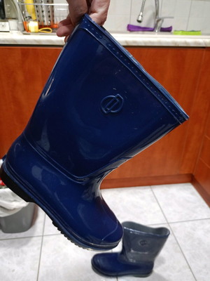 Women's blue galoshes size 39 like new