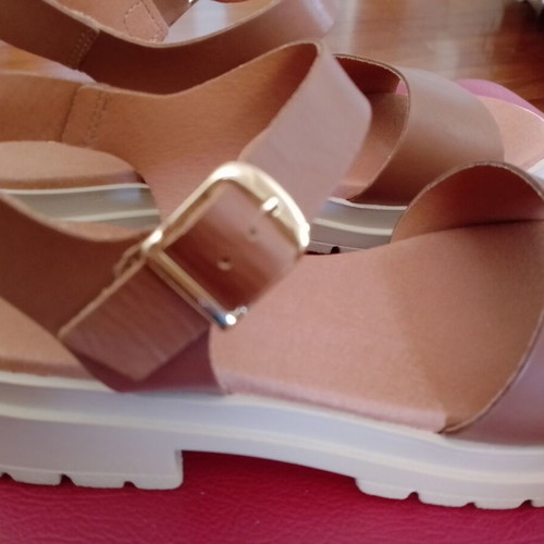 Ragazza leather platform sandals like new, brown