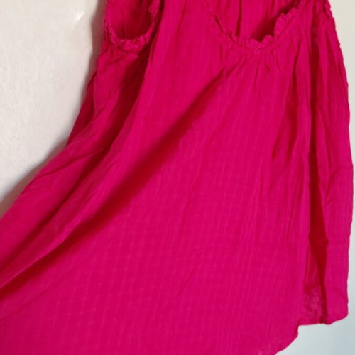 Old Navy summer top size L like new, bright pink viscose