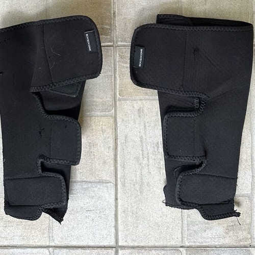 TSG Milford elbow pads, TSG Force III knee pads and SIXSIXONE Veggie shin guards L used