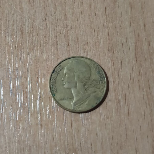 Collectible 20 Centimes French coin 1967 used, Marianne