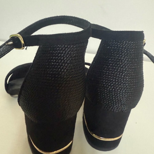 Exe women's sandals black like new, size 37