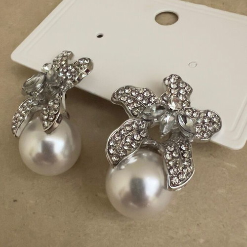 Earrings new silver with pearl 3.5 cm