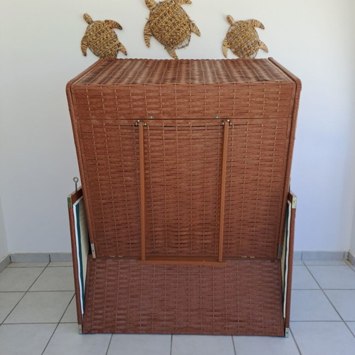 2-Seater German Style Beach Chair Strandkorb like new with cushions and canopy