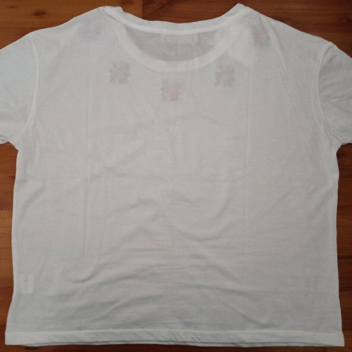Madame Shoushou Iris t-shirt new, one size, white with embroidered roses