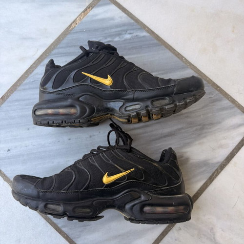 Nike Air Max Plus sneakers, size 44, black
