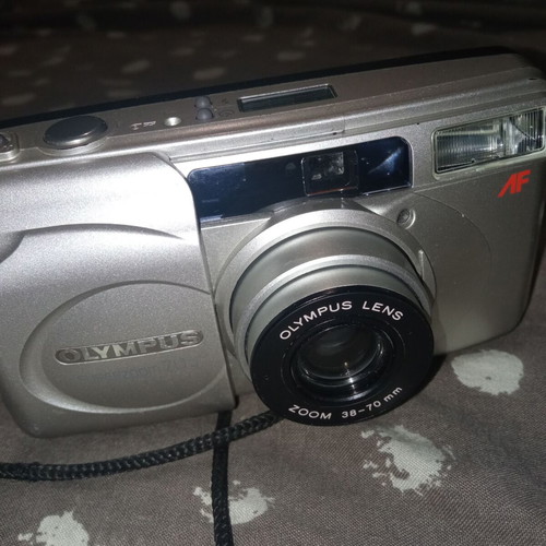Olympus Superzoom 70G used camera for repair or spare parts