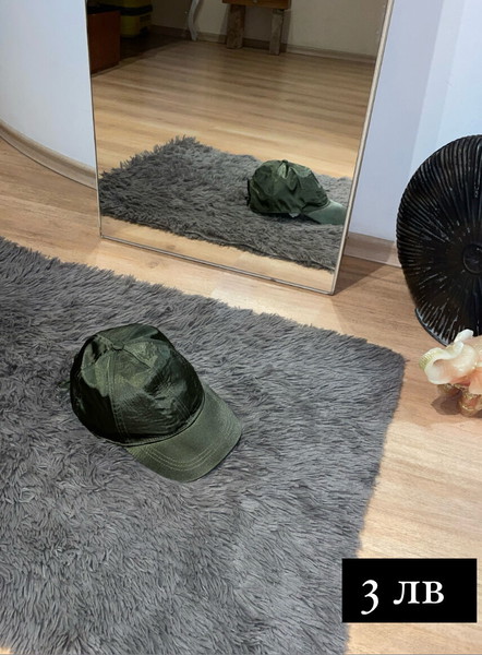 шапка с козирка