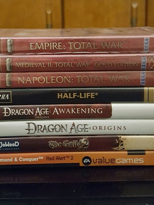 Πακέτο 8 PC games σαν καινούργιο με 3 καινούργια Total War