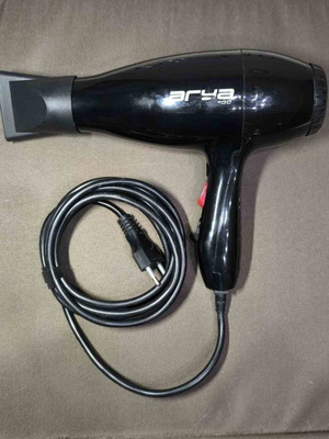 Arya 3200 Hair Dryer used, 1800W, 2 speeds, 4 temperatures
