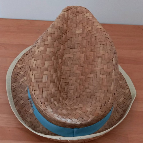 Pueblo straw hat collectible, size M, like new