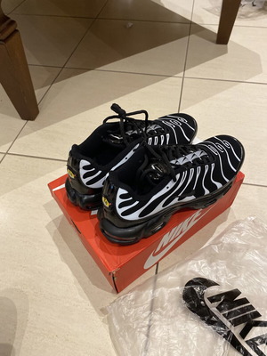 Nike Tn men's shoes black/white new size 45