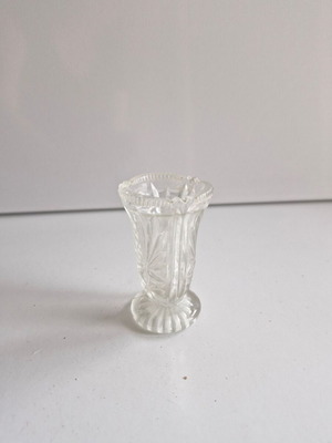 Toothpick holder shaped like a vase like new
