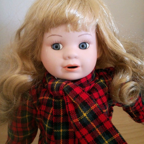 Porcelain doll used 37cm with clothes and shoes