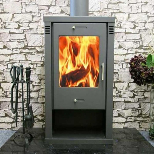Metal wood stove new, modern and efficient