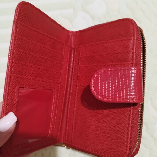 Red wallet with many compartments, new