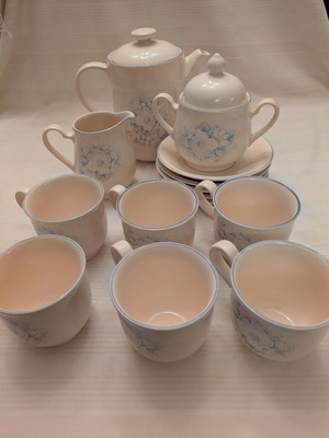Keltcraft by Noritake Icerose tea/coffee set 15 pcs like new