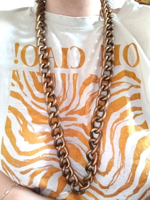 Vintage metal necklace chain like new, bronze matte gold