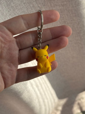 Pokémon Pikachu 3D keychain new, yellow