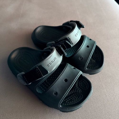 Crocs C11 like new condition