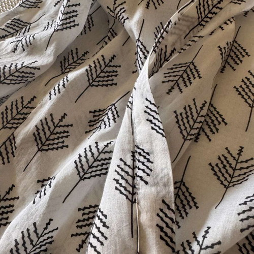 Patiskha women's shirt No S white with black patterns like new